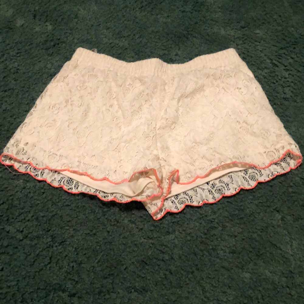 EM Shorts
